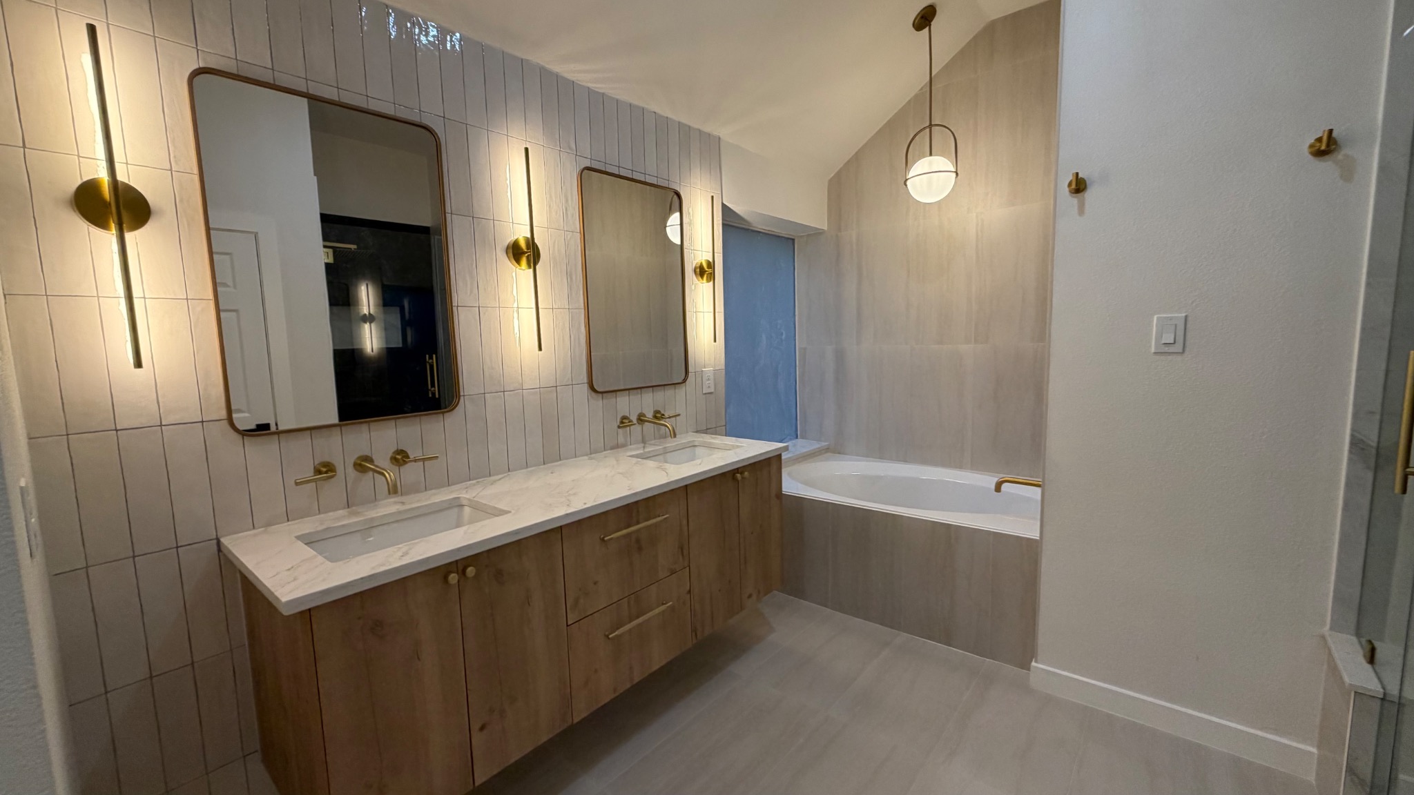 Luxury bathroom vanity and tub